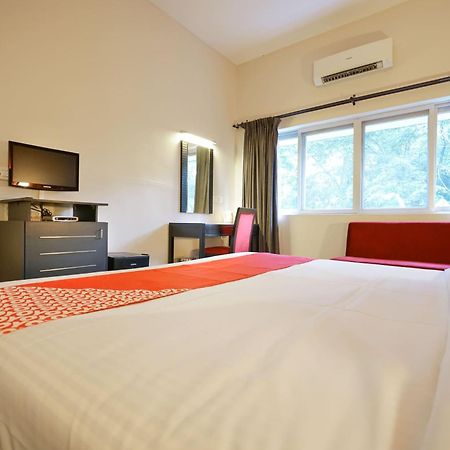 אינגמאלי Super Townhouse Mookkannoor Tourist Home מראה חיצוני תמונה